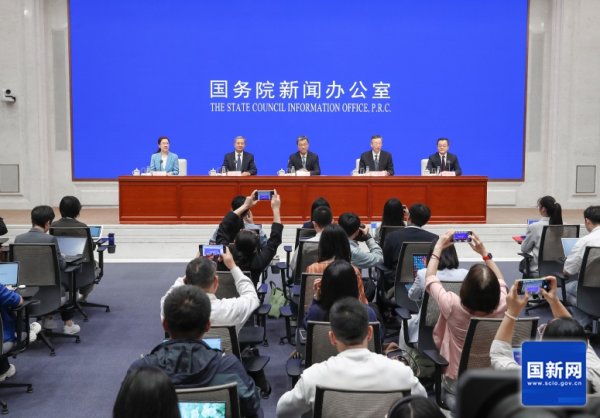 老品牌速配 教育部：普通高中56人以上的大班额比例大幅下降